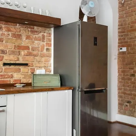 Glogowa Bricks By Bookinghost *