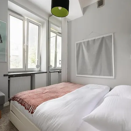 Glogowa Bricks Apartment Warsaw