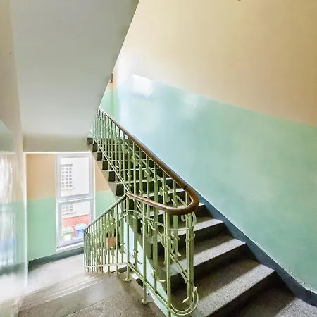 Glogowa Bricks Apartment Warsaw