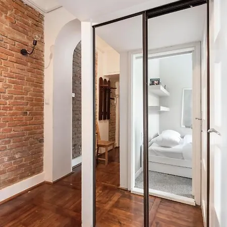 Glogowa Bricks By Bookinghost Warszawa